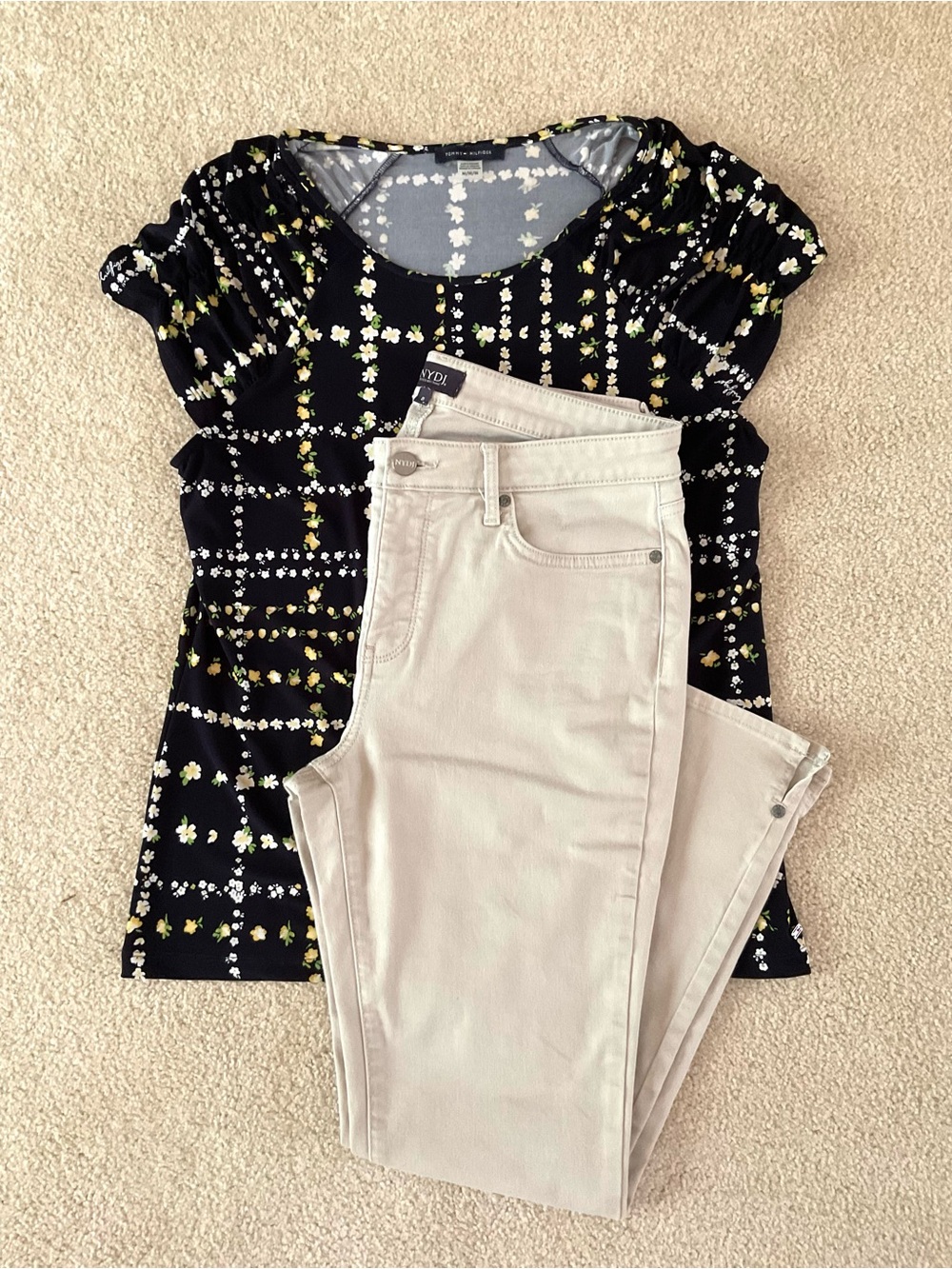 NYDJ Sheri Slim Beige Denim Jeans + Tommy Hilfiger Top